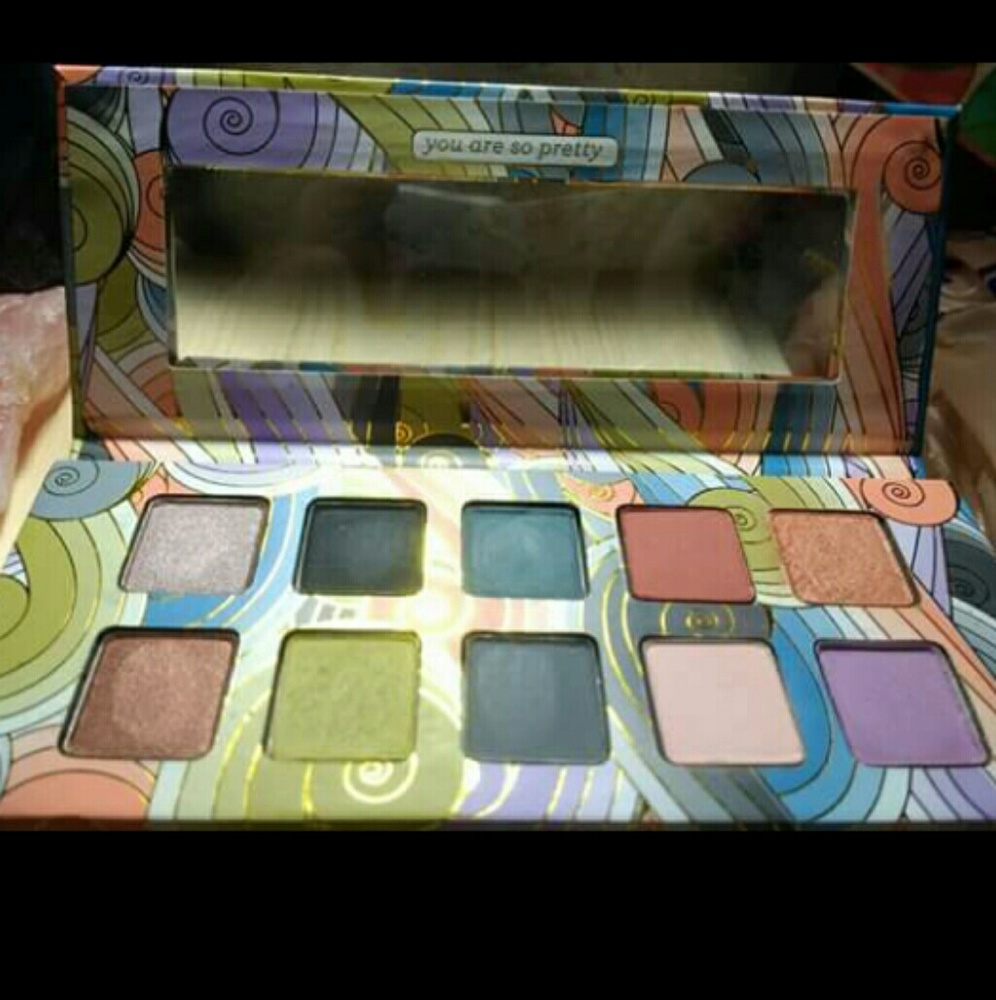 Pacifica Beachy Punk Eyeshadow Pallette